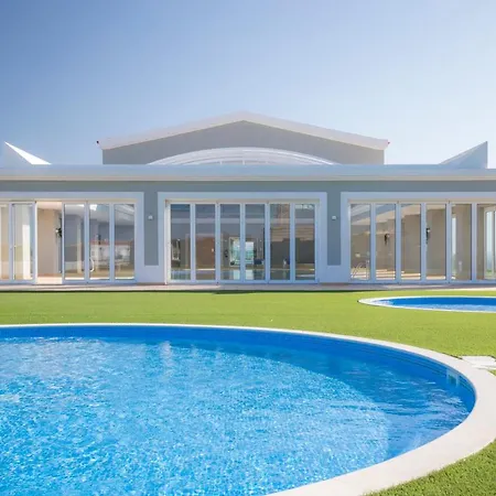 Casa Malhotra at Boa Vista Golf Resort, Bayview Village * Lagos