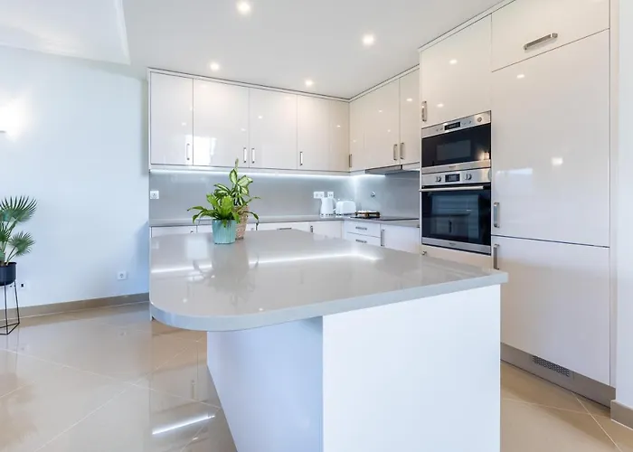 別荘 Casa Malhotra at Boa Vista Golf Resort, Bayview Village ラゴス