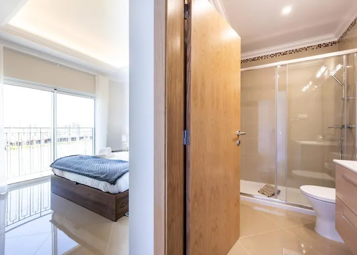 Casa Malhotra at Boa Vista Golf Resort, Bayview Village 別荘 *