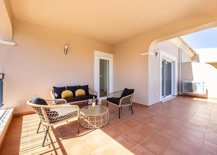 別荘 Casa Malhotra at Boa Vista Golf Resort, Bayview Village ラゴス