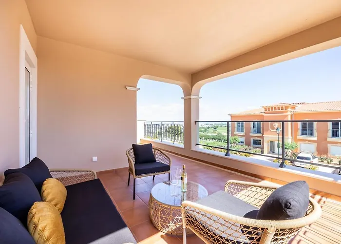 Casa Malhotra at Boa Vista Golf Resort, Bayview Village *
