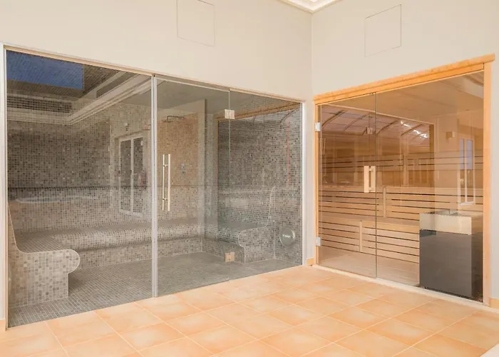 別荘 Casa Malhotra at Boa Vista Golf Resort, Bayview Village *