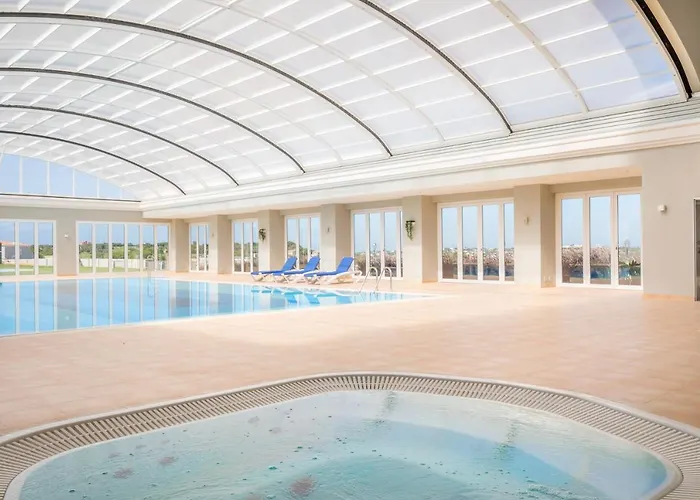 別荘 Casa Malhotra at Boa Vista Golf Resort, Bayview Village *