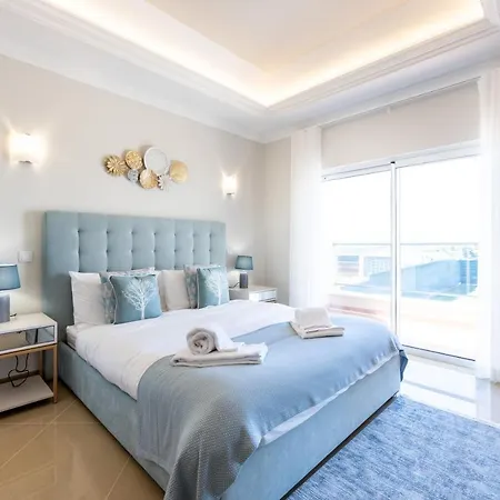 Casa Malhotra at Boa Vista Golf Resort, Bayview Village Ferienhaus *